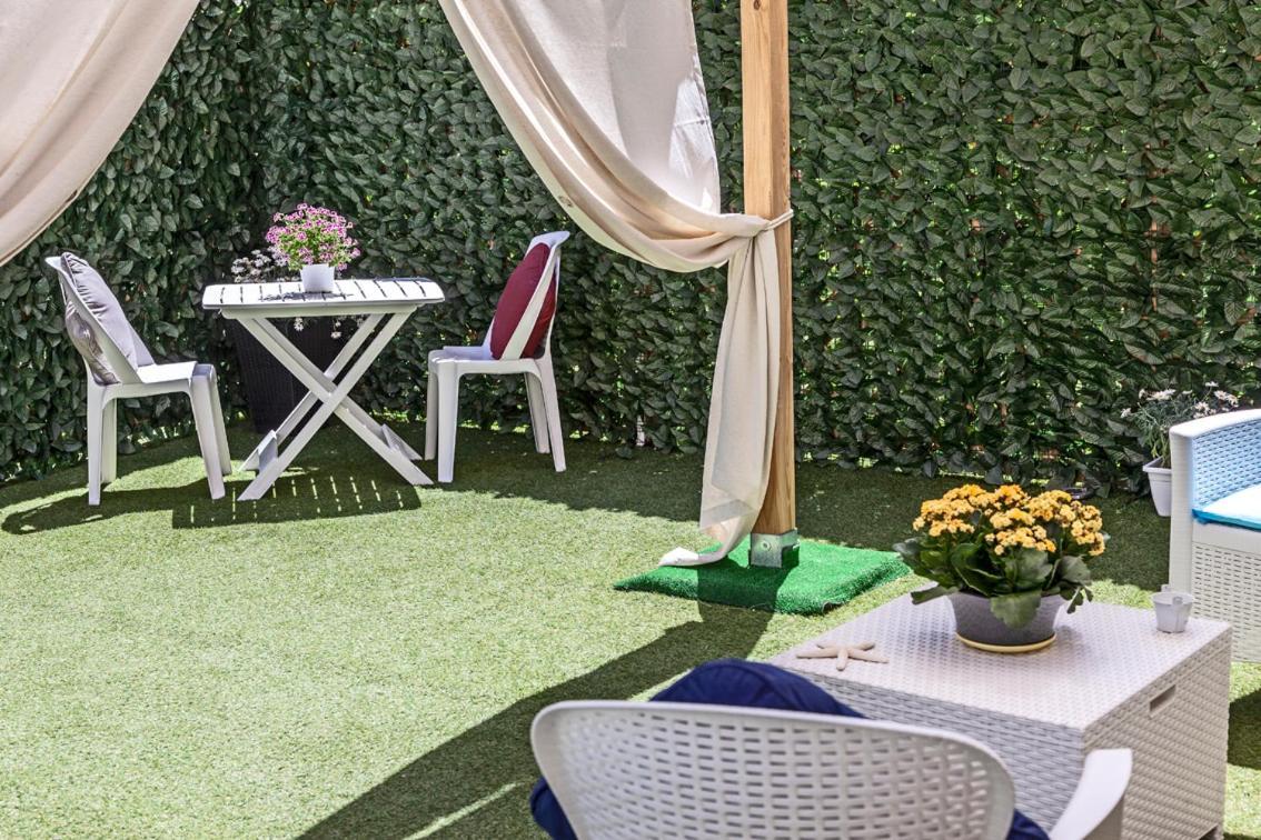 Garden Sant'Avendrace Villa Cagliari Exterior foto